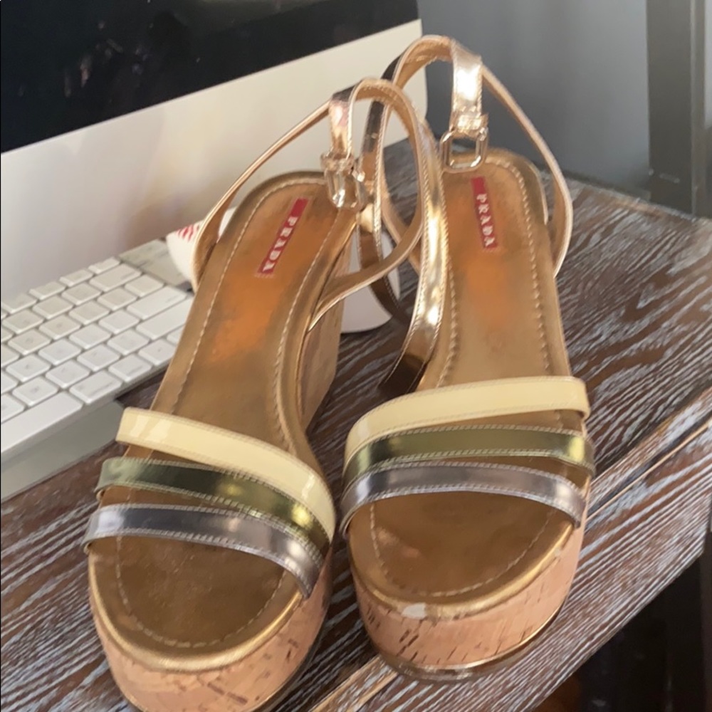 Used Prada LAME Multicolor Platino sandals
